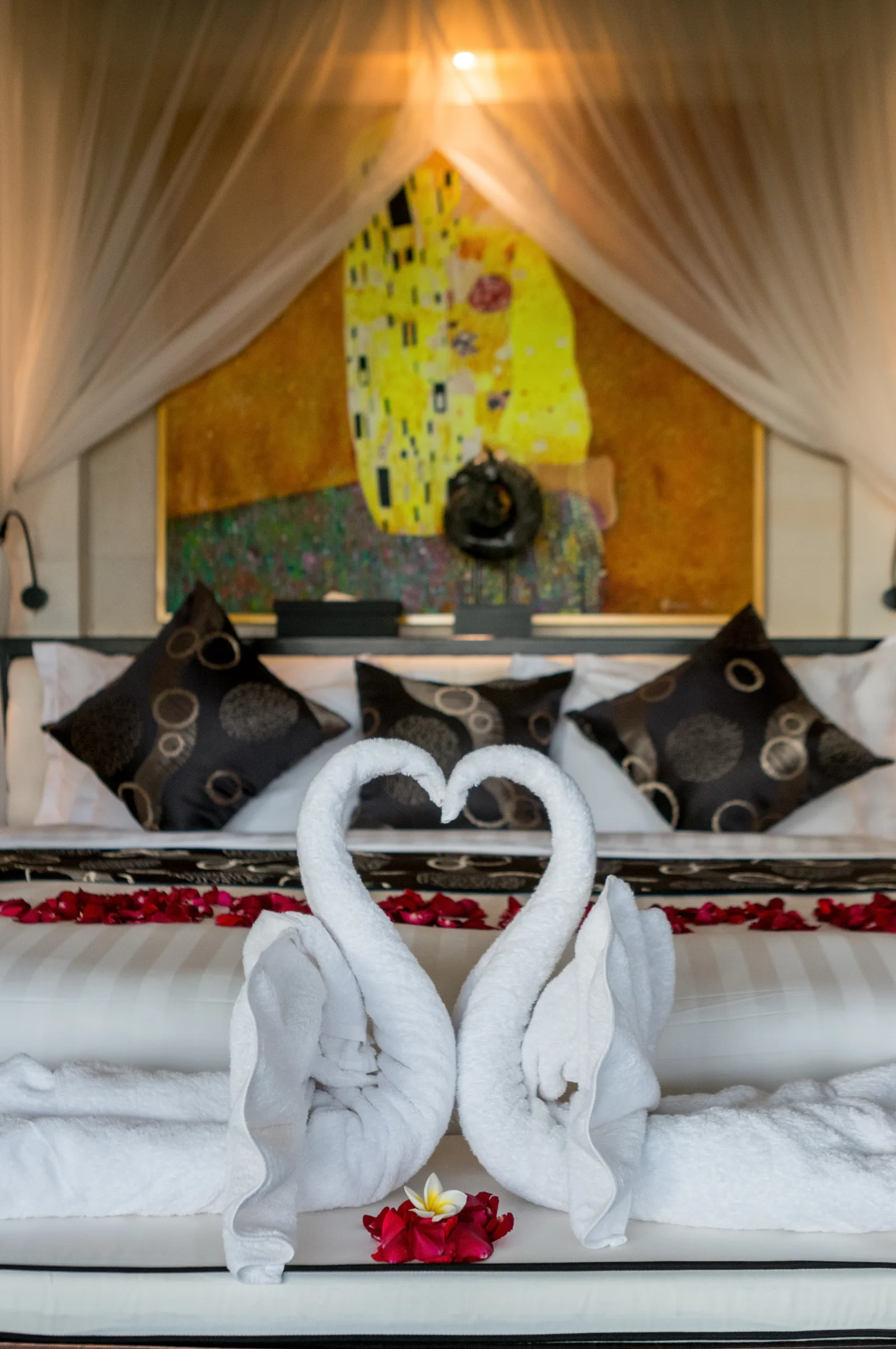 Master Bedroom Canopy Suite